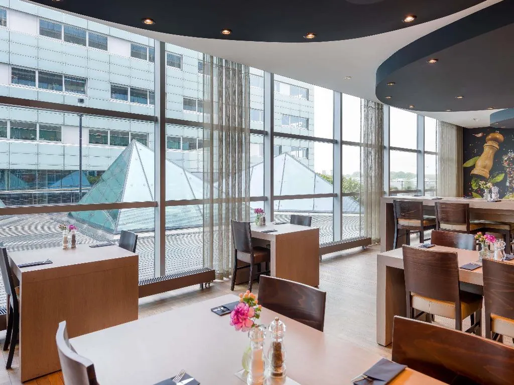 Restaurant, Movenpick Hotel Amsterdam City Centre, Amsterdam