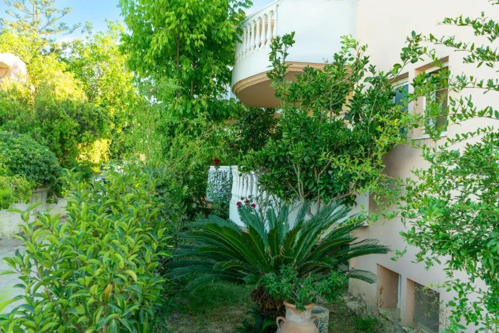 Room, Golden Rose, Crete