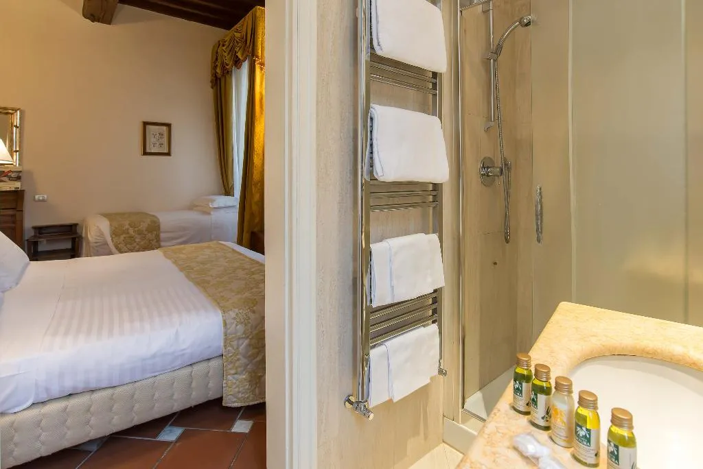 TRIPLE STANDARD Room, Atlantic Palace, Florence
