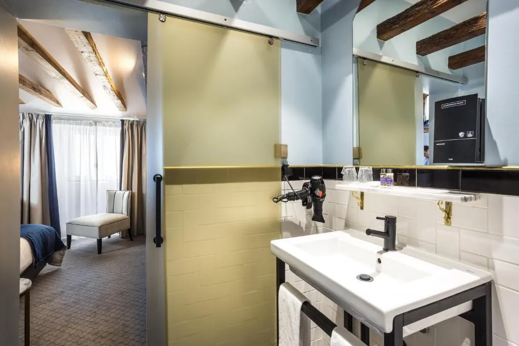 Double or Twin DELUXE WITH TERRACE Room, The Lift Boutique Hotel by RIDAN Hotels, Lisbon