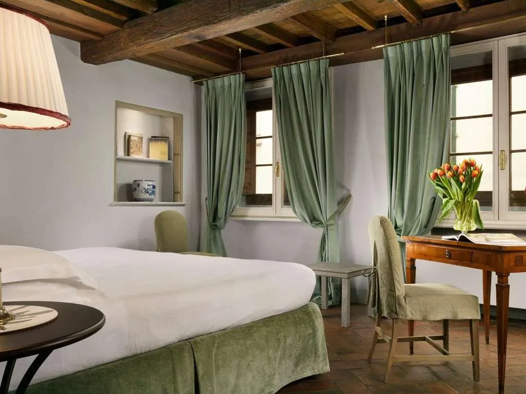 Room, Palazzo Di Camugliano, Florence