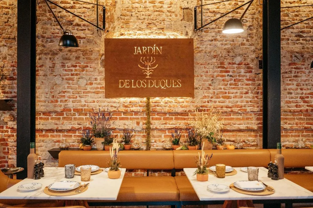 Restaurant, Palacio de los Duques Gran Meliá, Madrid
