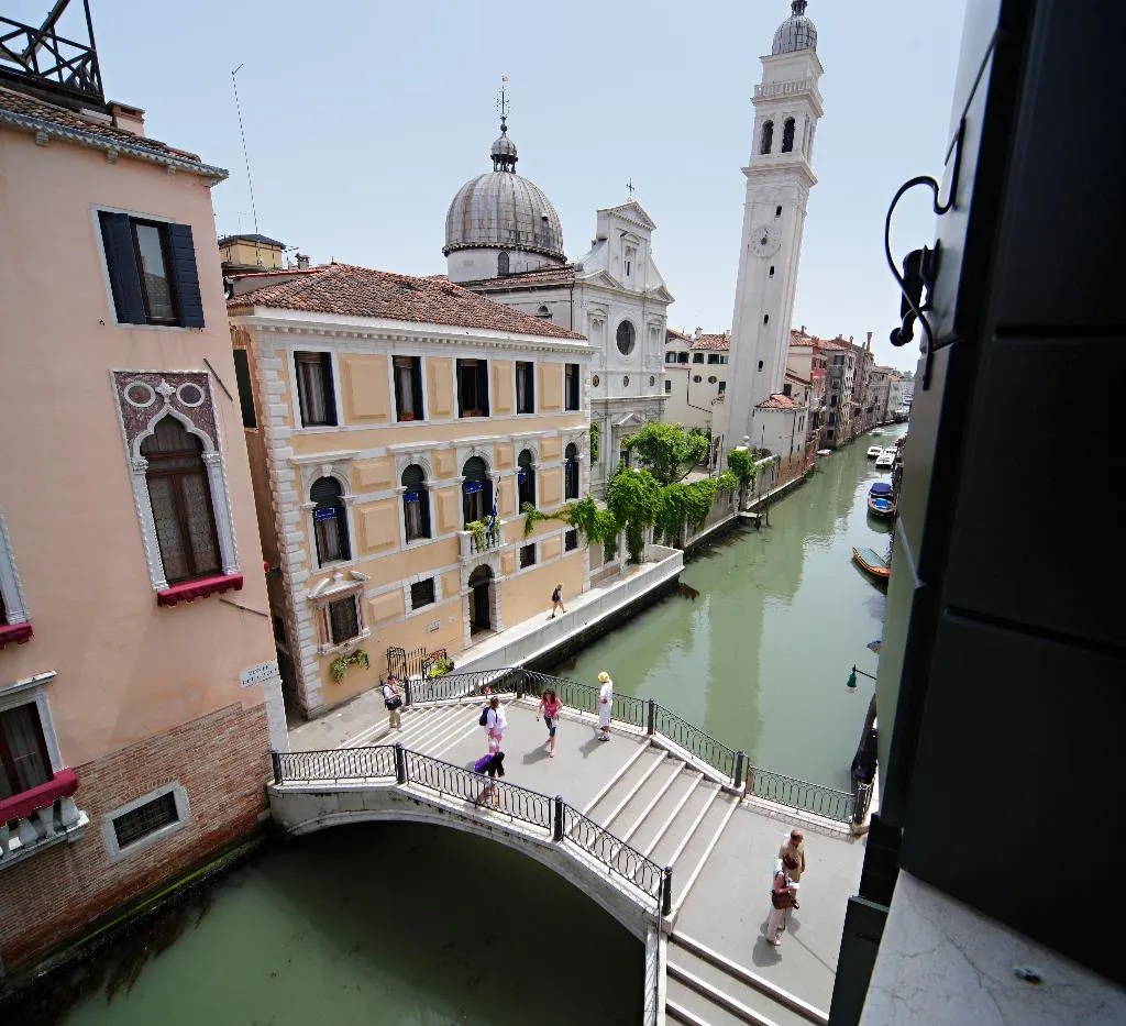Double or Twin SUPERIOR Room, Casa Nicolò Priuli, Venice