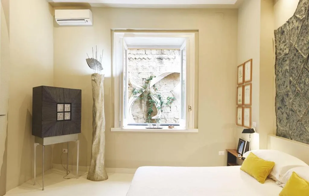 Room, Atelier Inès B&B Home Gallery, Naples