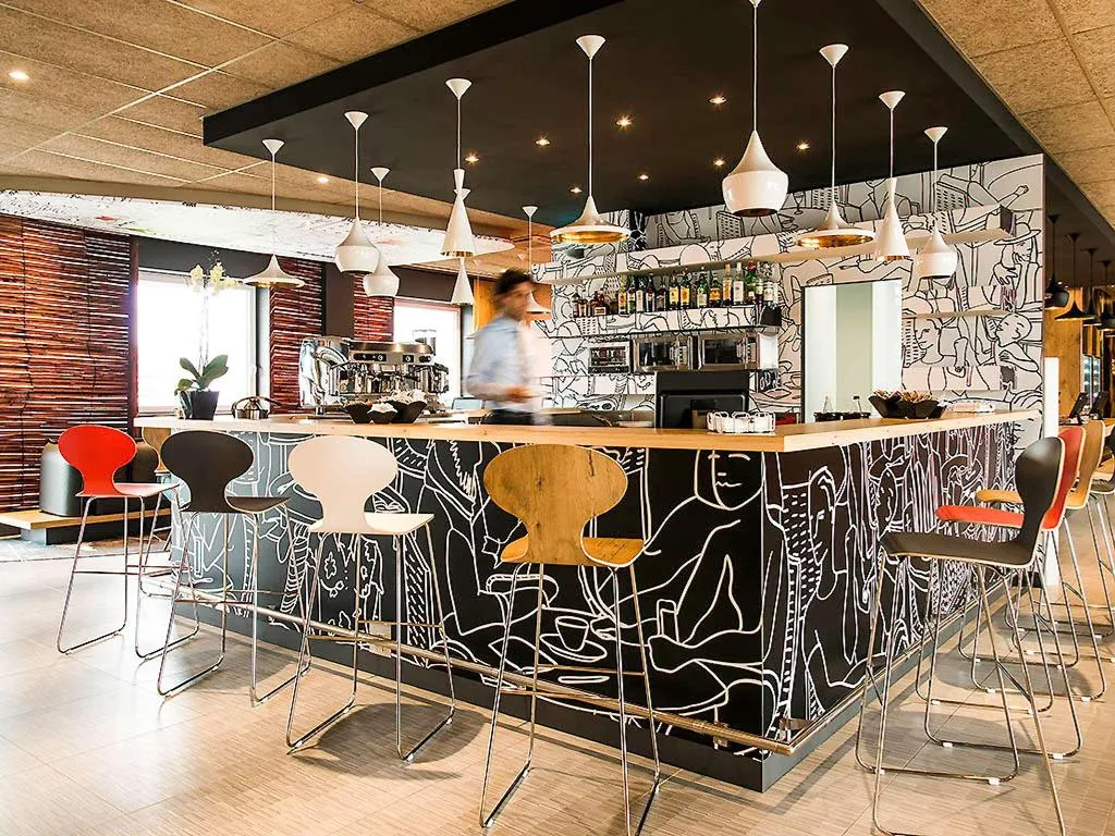 Bar, ibis Milano Fiera, Milan