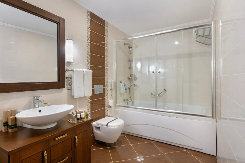 SUITE KING SIZE BED Room, Megasaray West Beach Antalya, Antalya