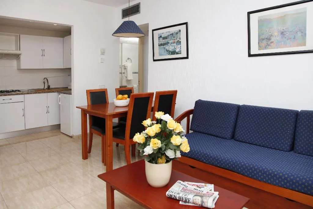 Pool, Suites Roc Portonova, Majorca