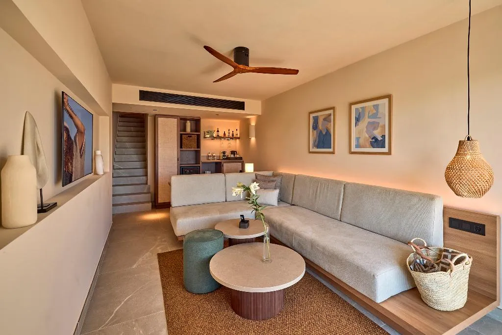 JUNIOR SUITE SEA VIEW Room, Purobeach Resort Santa Ponsa, Majorca