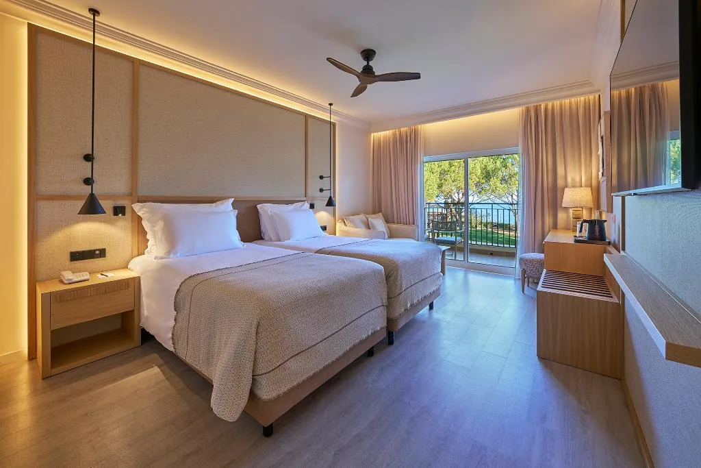 Double or Twin SEA VIEW Room, PortoBay Blue Ocean, Algarve