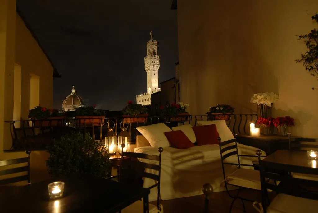 General view, Degli Orafi, Florence