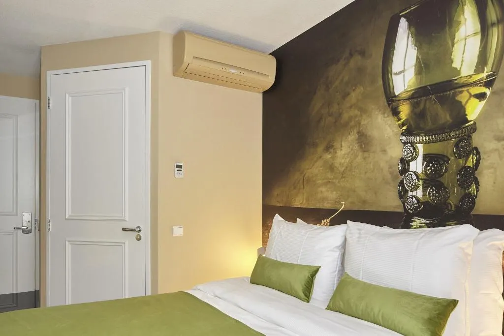 Room, The Muse Amsterdam, Amsterdam