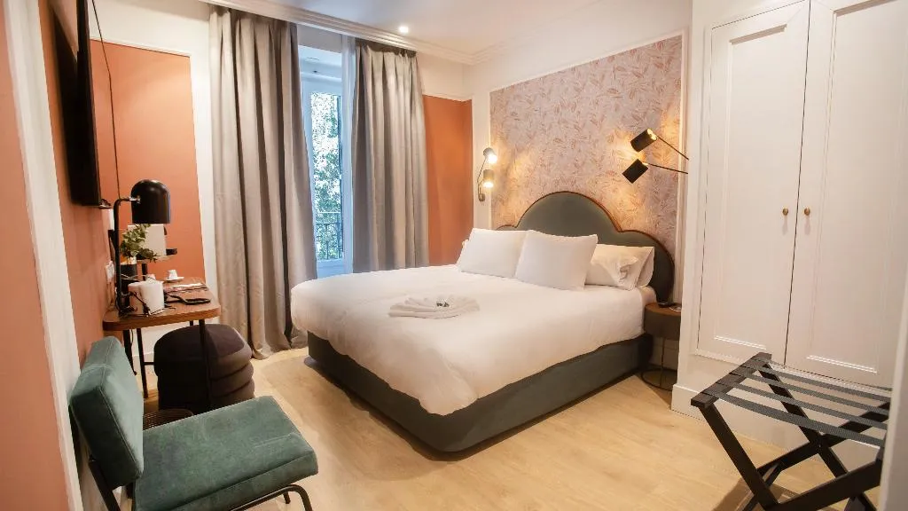 Double or Twin STANDARD Room, Soho Boutique Opera, Madrid