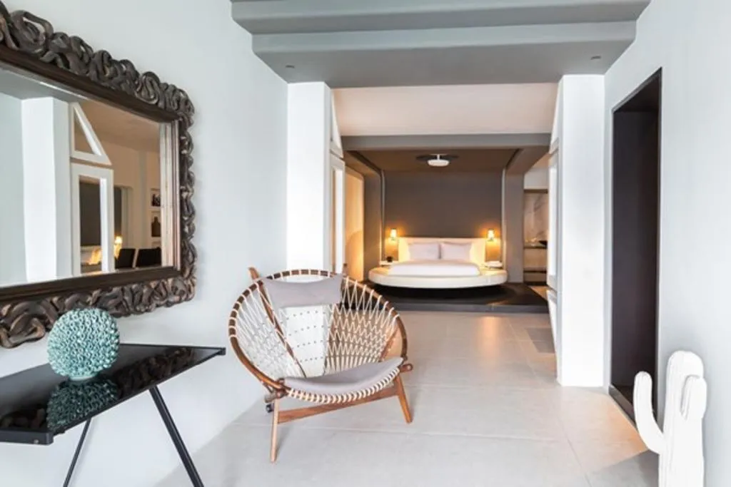 VILLA WITH PRIVATE POOL Room, Kivotos Mykonos, Mykonos