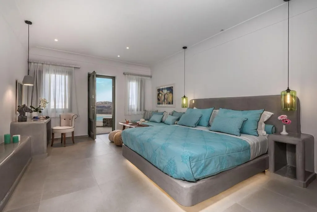 Room, Elements of Caldera Suites, Santorini