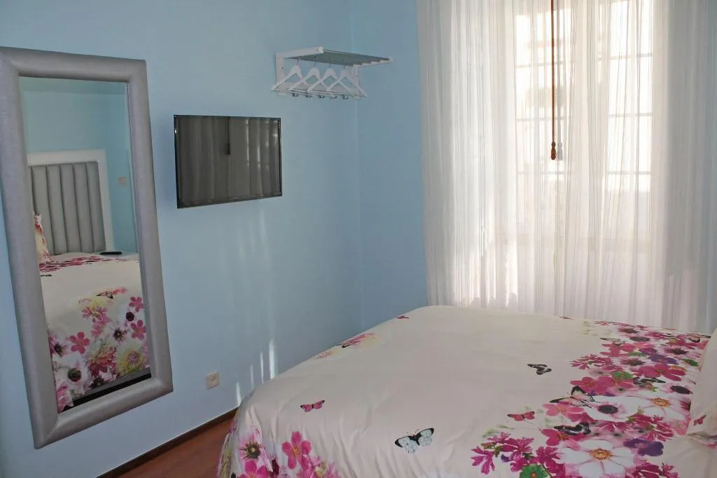 Room, Grande Oceano Guest House, Porto