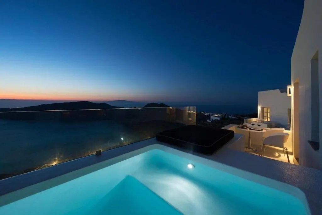 SUITE ONE BED Room, Avaton Resort & Spa, Santorini