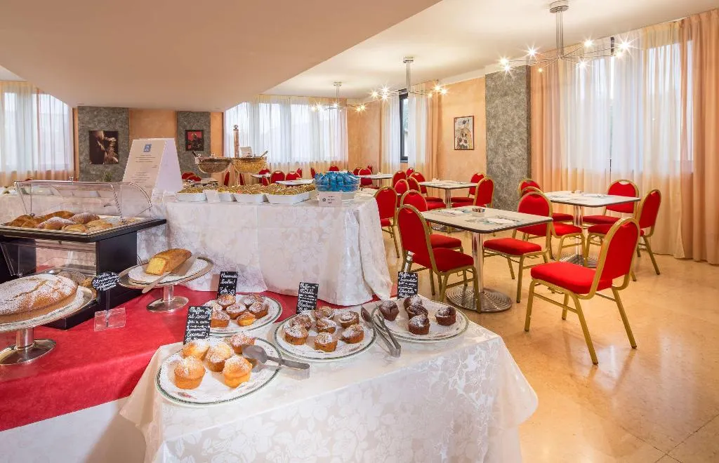 Restaurant, Best Western Cavalieri della Corona, Milan