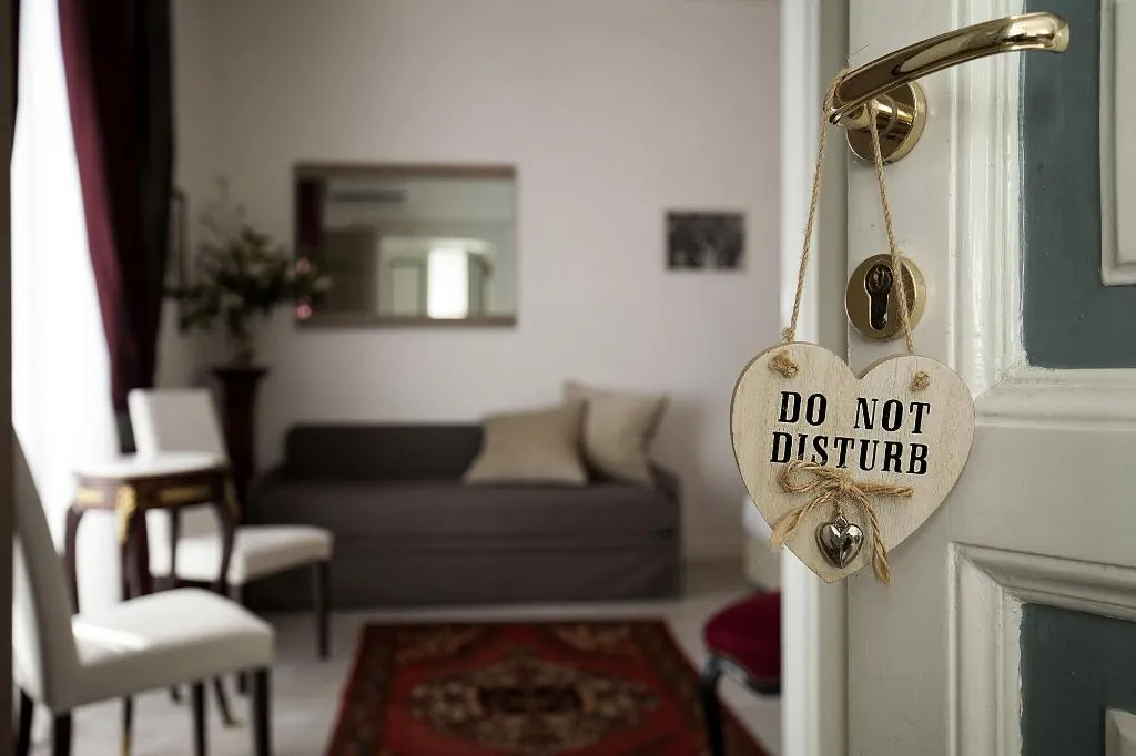 Room, Roman Holidays Cuore Dell Impero, Naples