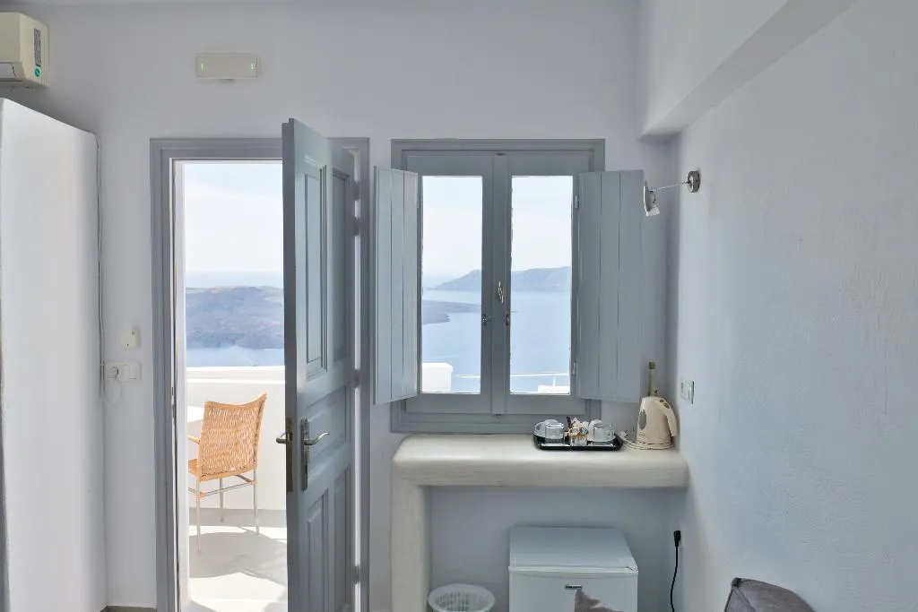 Double or Twin DELUXE Room, The Last Sunbeam, Santorini
