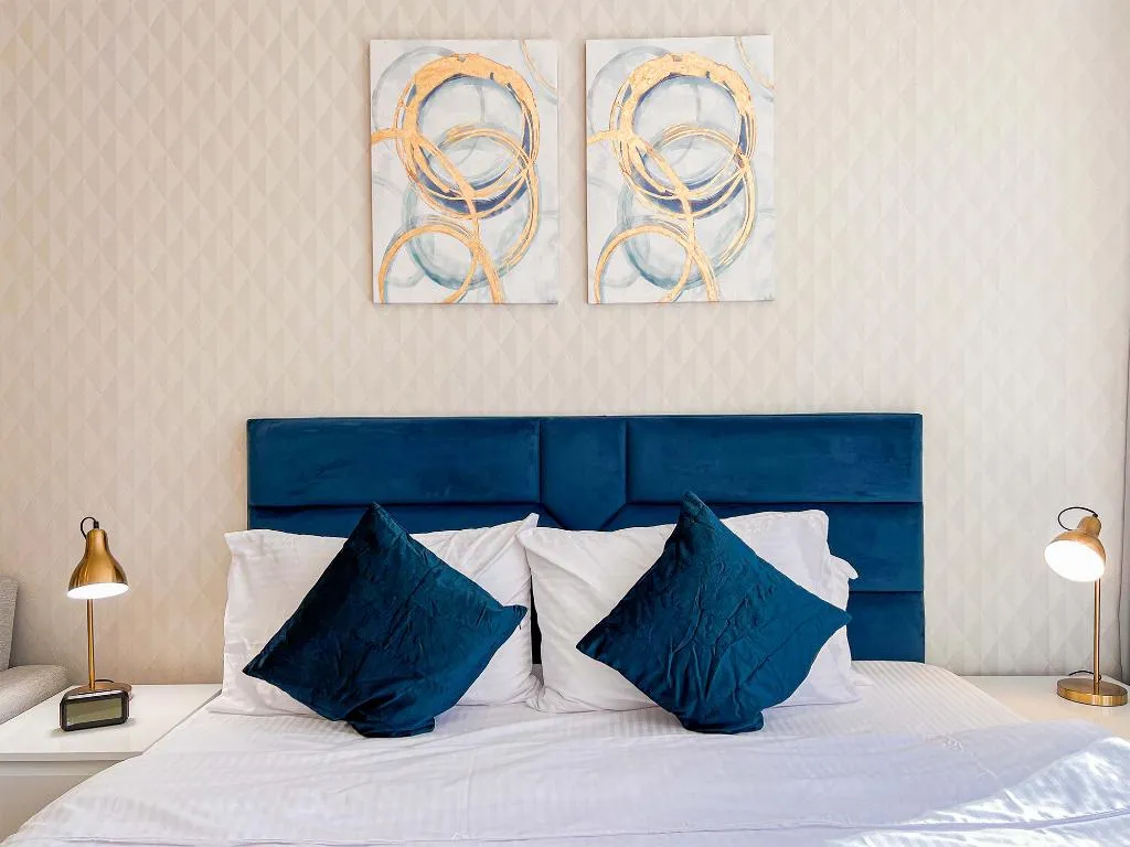 STUDIO ONE BED Room, Goldcrest Executive, Dubai
