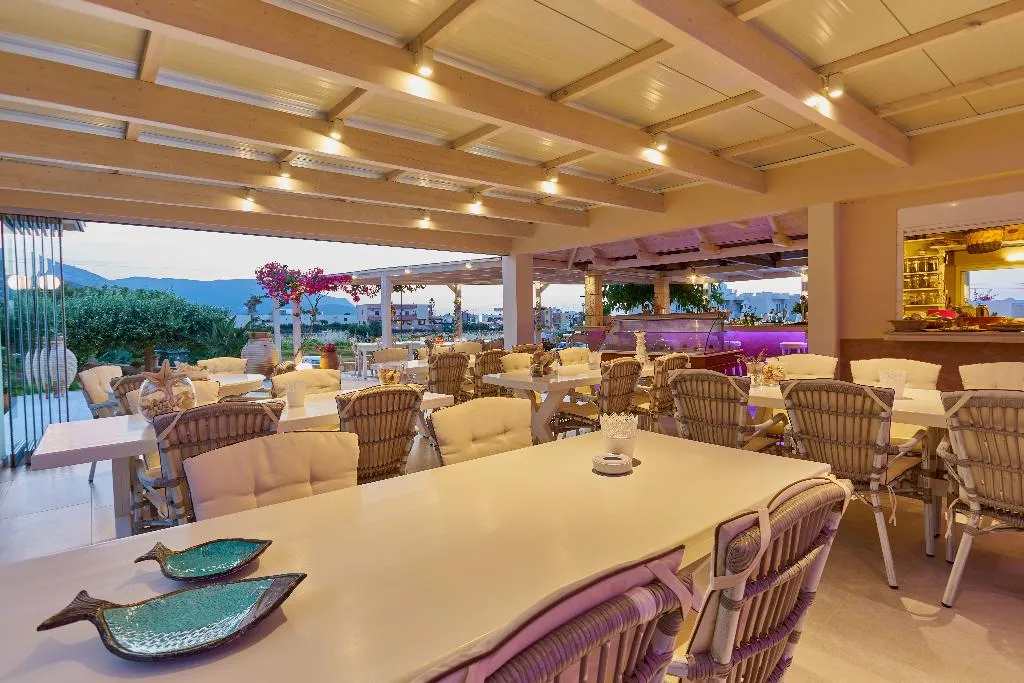 Restaurant, Golden Bay Apartments-Garden Haven, Crete