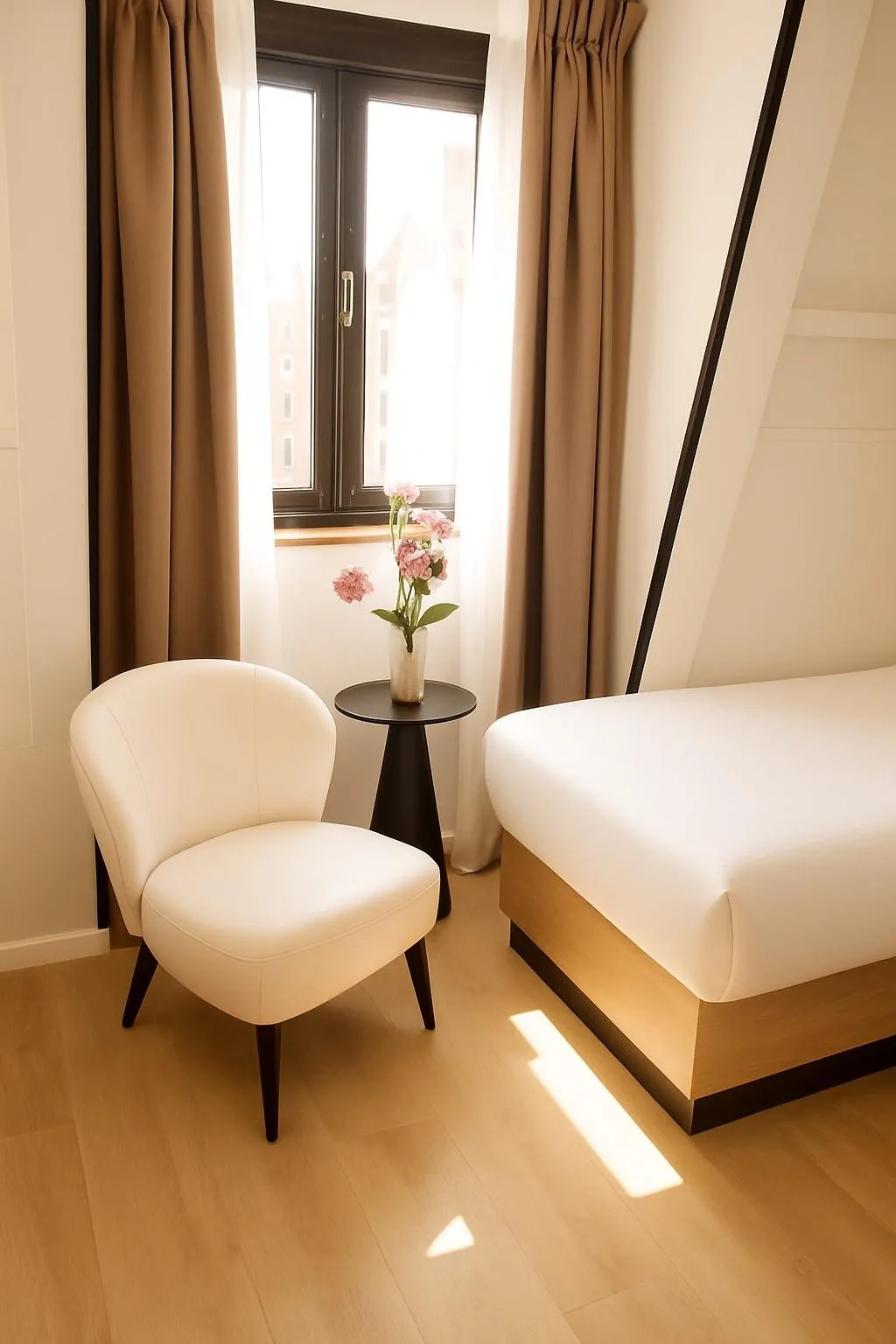 SINGLE SUPERIOR CITY VIEW Room, Hotel Van Gelder, Amsterdam