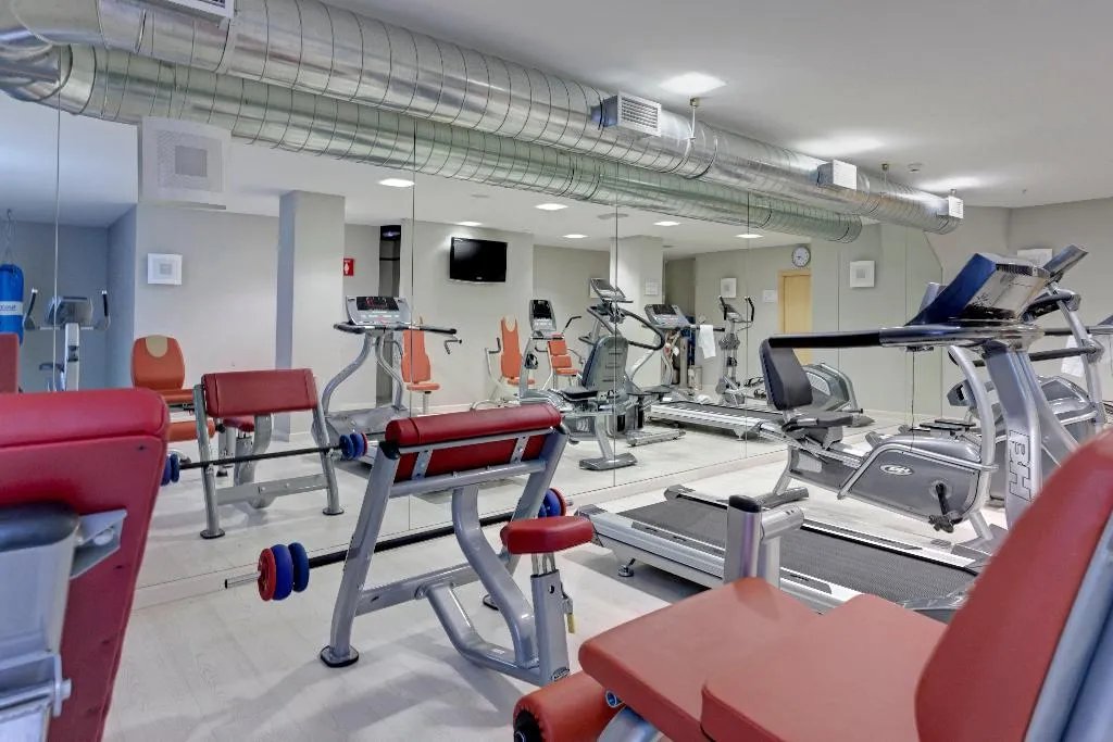 Sports and Entertainment, Crowne Plaza Madrid Airport, Madrid