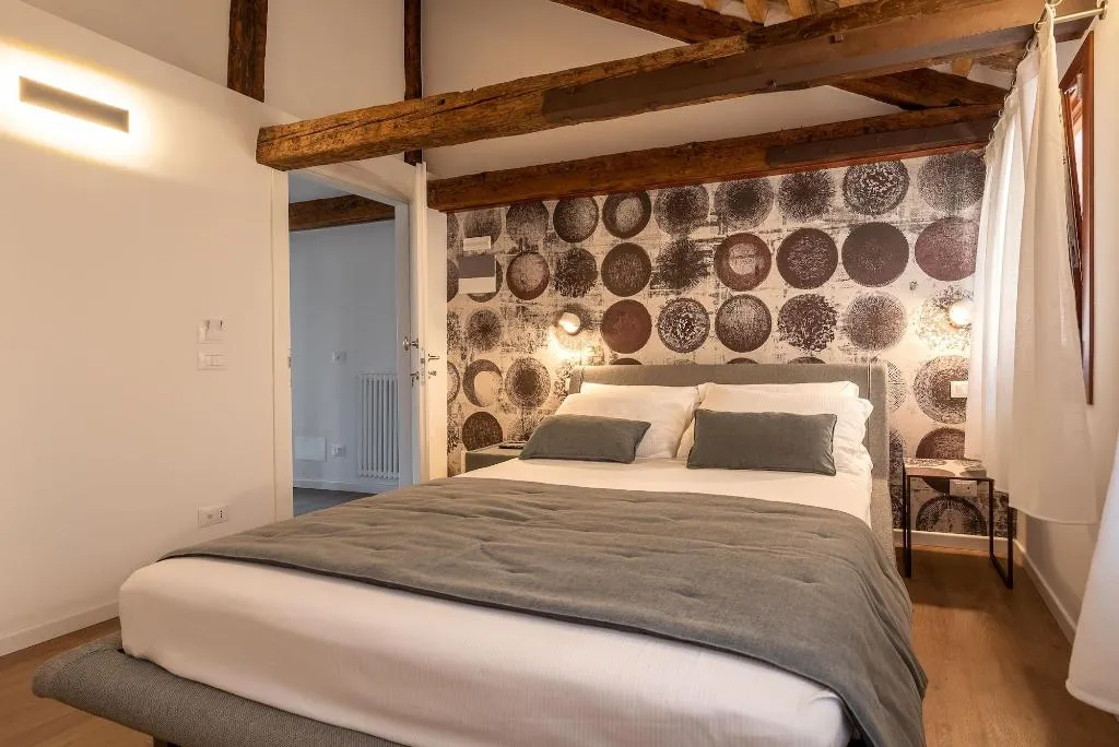 Room, La Finestra sulle Beccarie, Venice