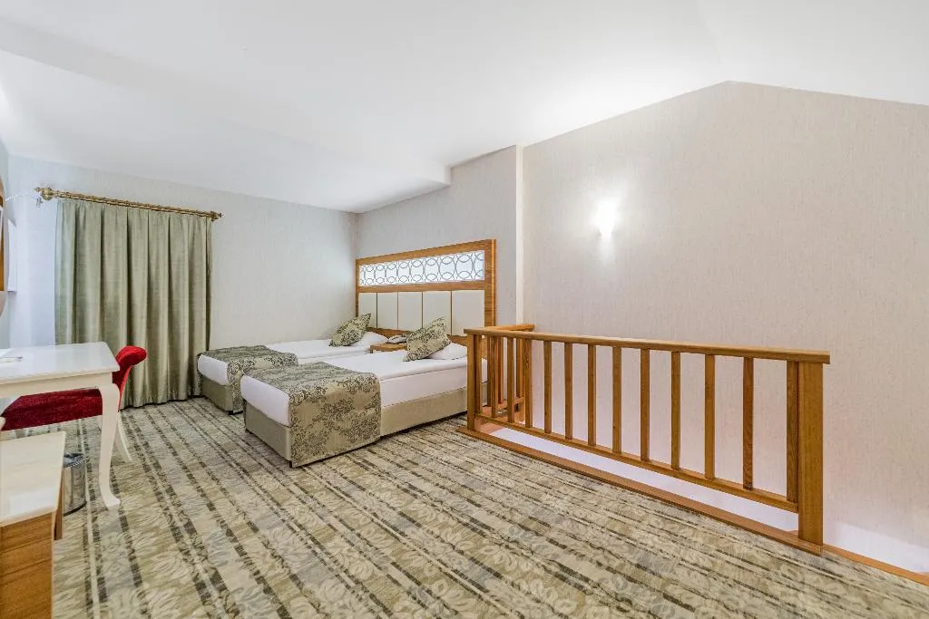 FAMILY ROOM CONNECTING ROOM Room, Justiniano Deluxe Resort Hotel, Antalya