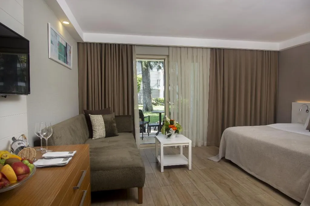 TRIPLE SUPERIOR Room, Sherwood Exclusive Kemer, Antalya