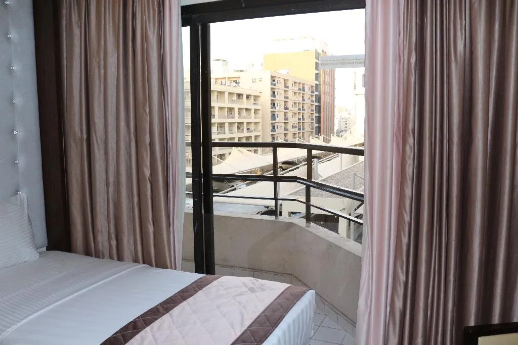FAMILY ROOM DELUXE WITH BALCONY Room, Al Khaleej Grand, Dubai