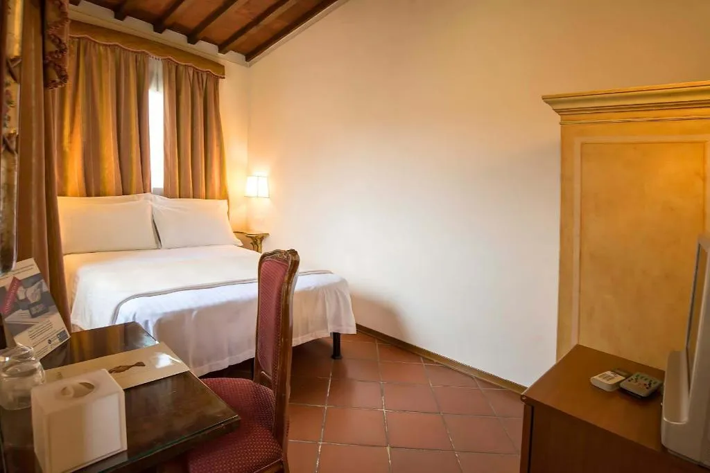 SINGLE DELUXE Room, Atlantic Palace, Florence