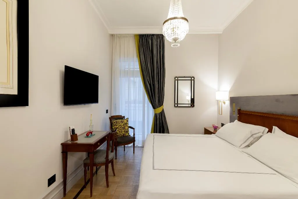 Double or Twin STANDARD Room, Grand Hotel Parker's, Naples