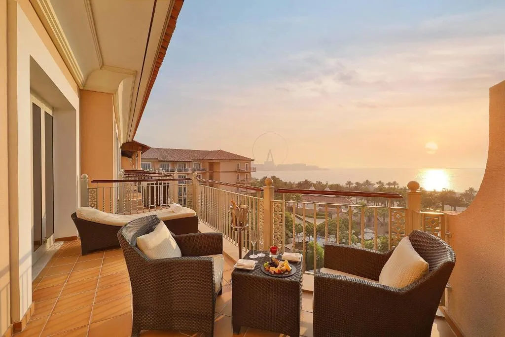 Beach, The Ritz-Carlton, Dubai, Dubai