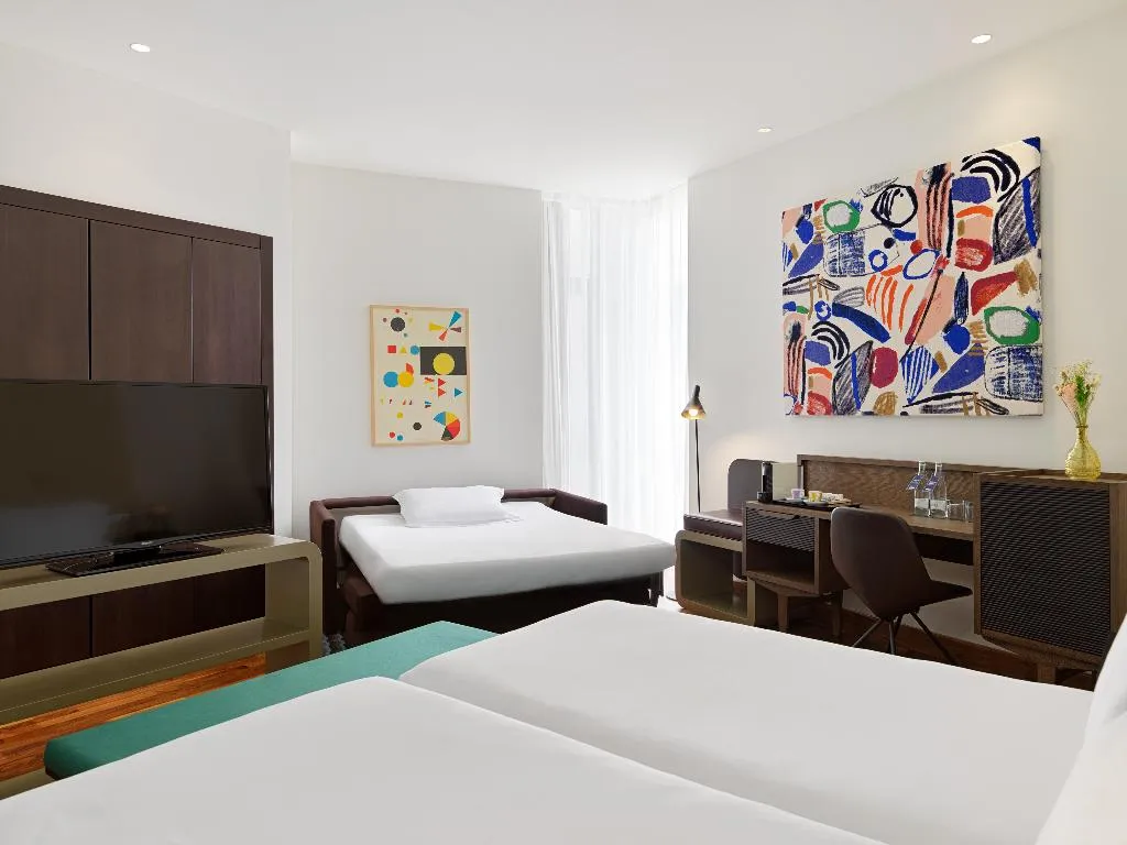 DOUBLE SINGLE USE SUPERIOR Room, H10 Casanova, Barcelona