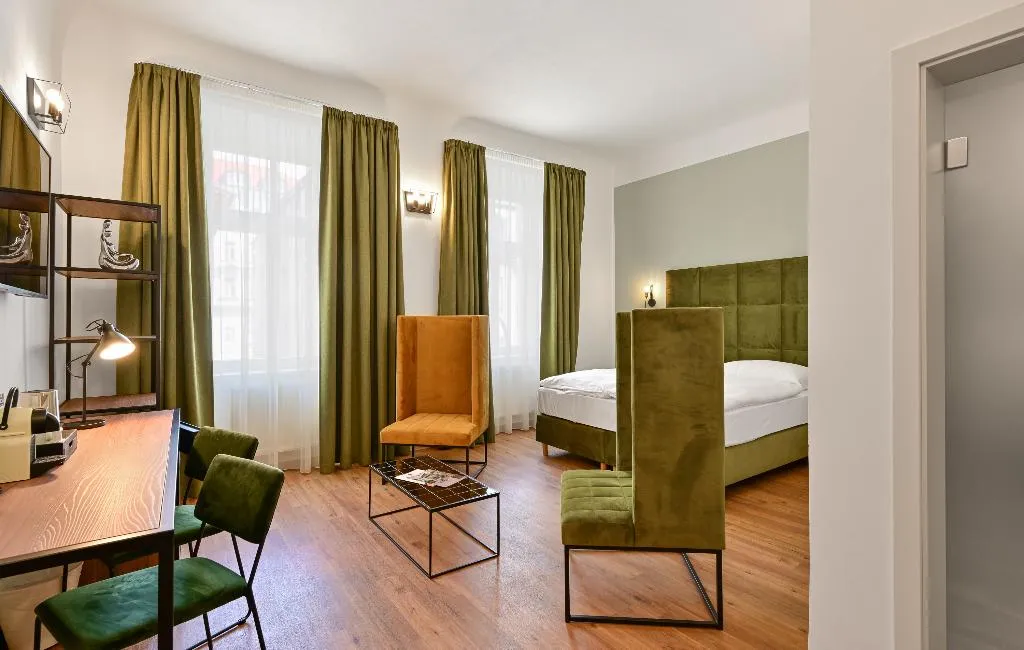 DOUBLE COMFORT Room, Hotel Garden Court Prague, Prague