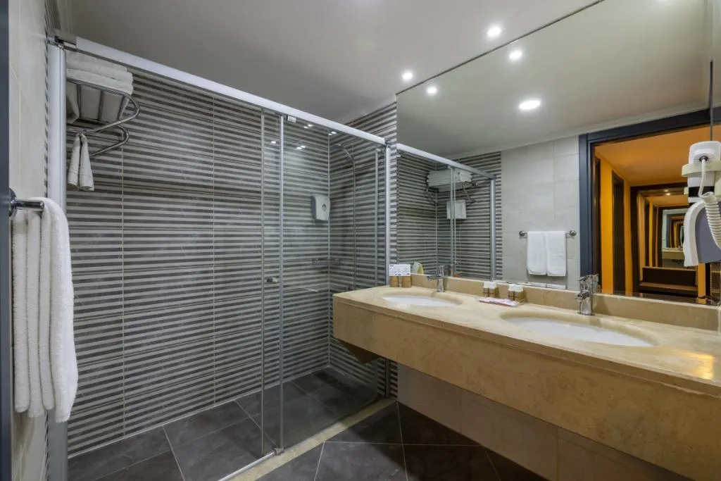 FAMILY ROOM LAND VIEW Room, Crystal Paraiso Aqua Collection, Antalya