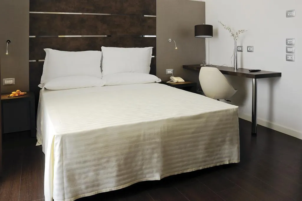 TRIPLE STANDARD Room, Base Hotel To Stay, Venice