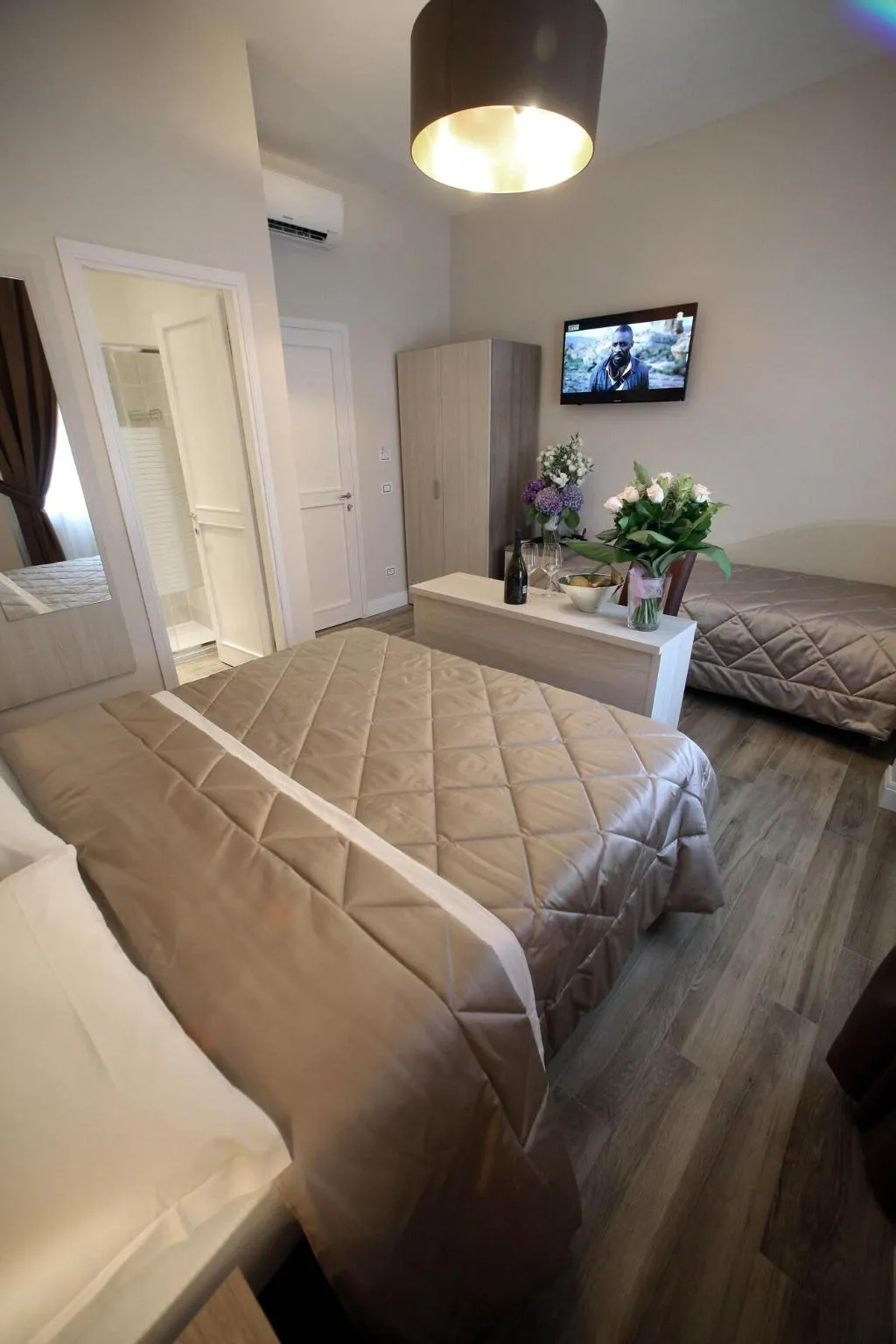 Room, Alderotti Home, Florence