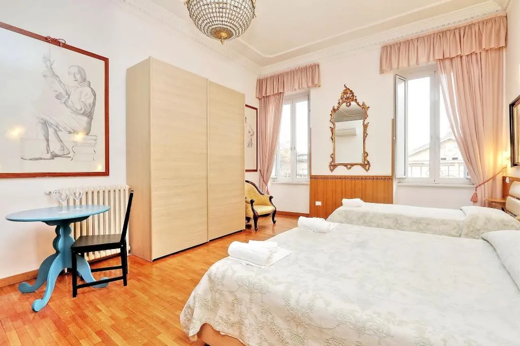 Room, Sonnino Suites, Rome