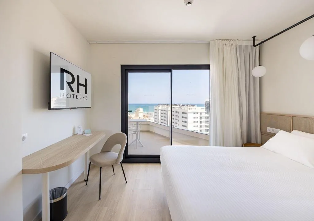 DOUBLE TWO BEDS Room, RH Arena, Valencia