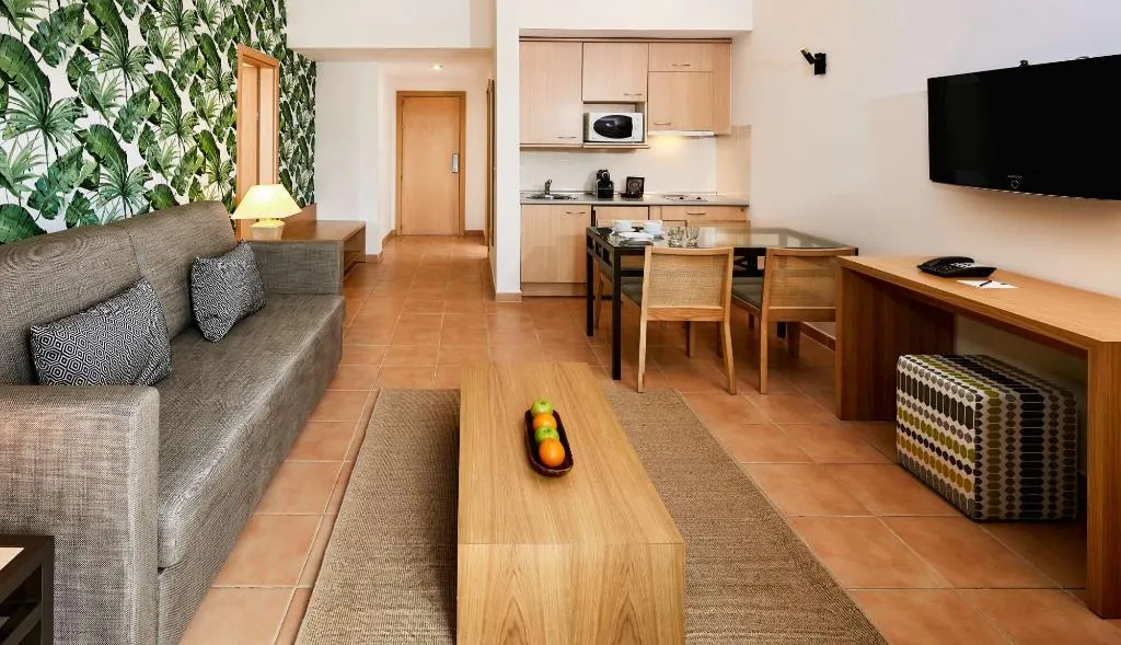 APARTMENT STANDARD Room, NH Marina Portimão Resort, Algarve