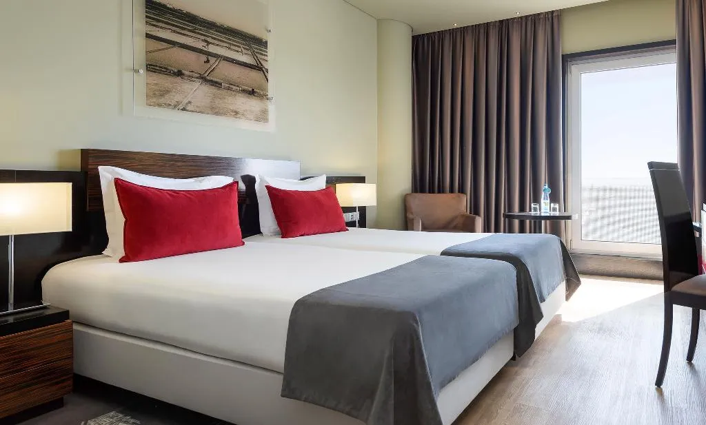 SINGLE STANDARD Room, Melia Ria, Algarve