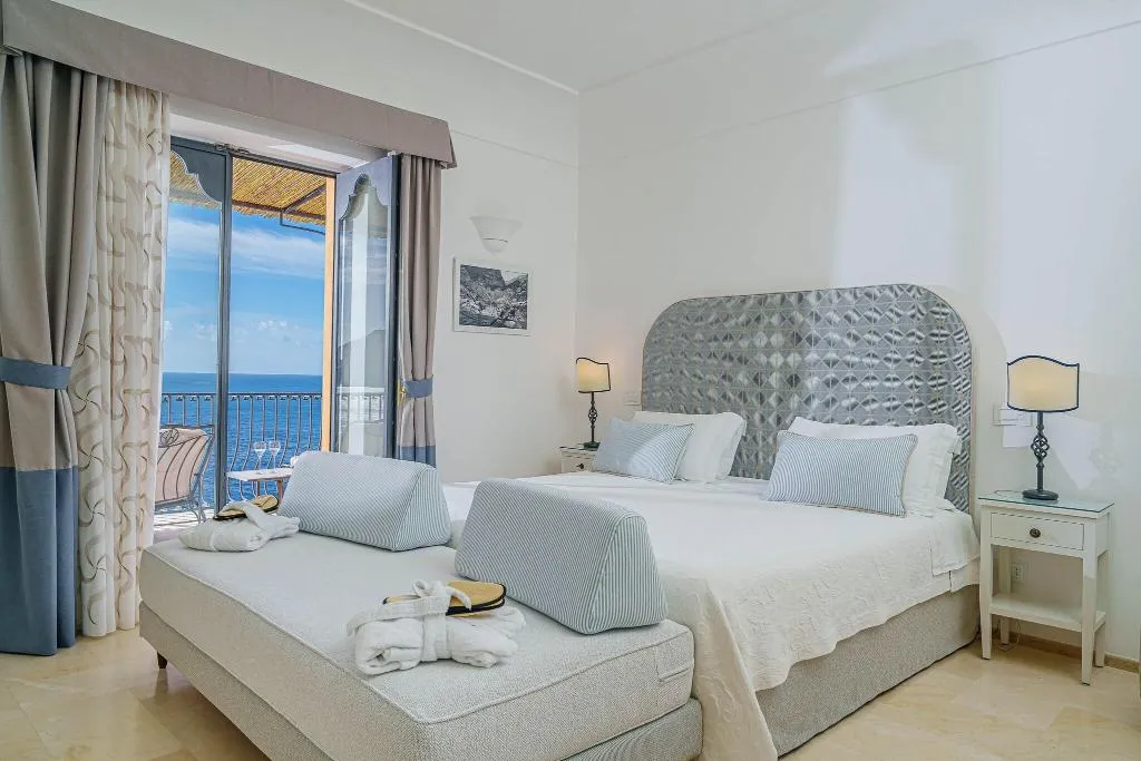 JUNIOR SUITE SEA VIEW WITH BALCONY Room, Miramare, Naples