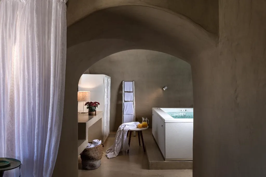 SUITE WITH PRIVATE POOL Room, Mythical Blue Luxury Suites, Santorini