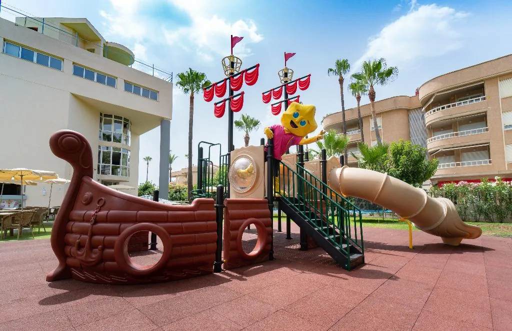 Sports and Entertainment, Medplaya Pez Espada, Costa Del Sol