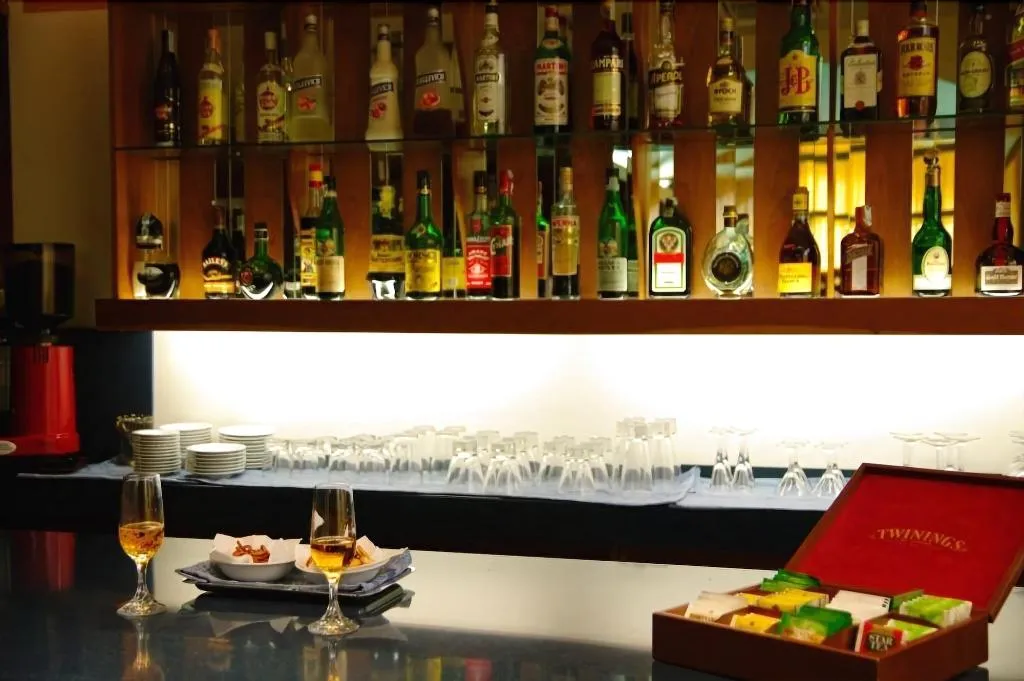 Bar, Hotel Maddaloni, Naples
