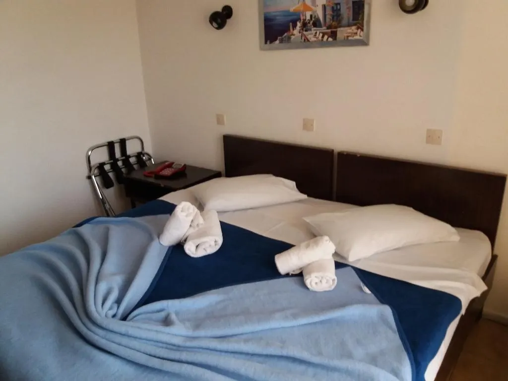 Double or Twin WITH SHARED BATHROOM Room, Sparta Team Hotel- Hostel, Athens