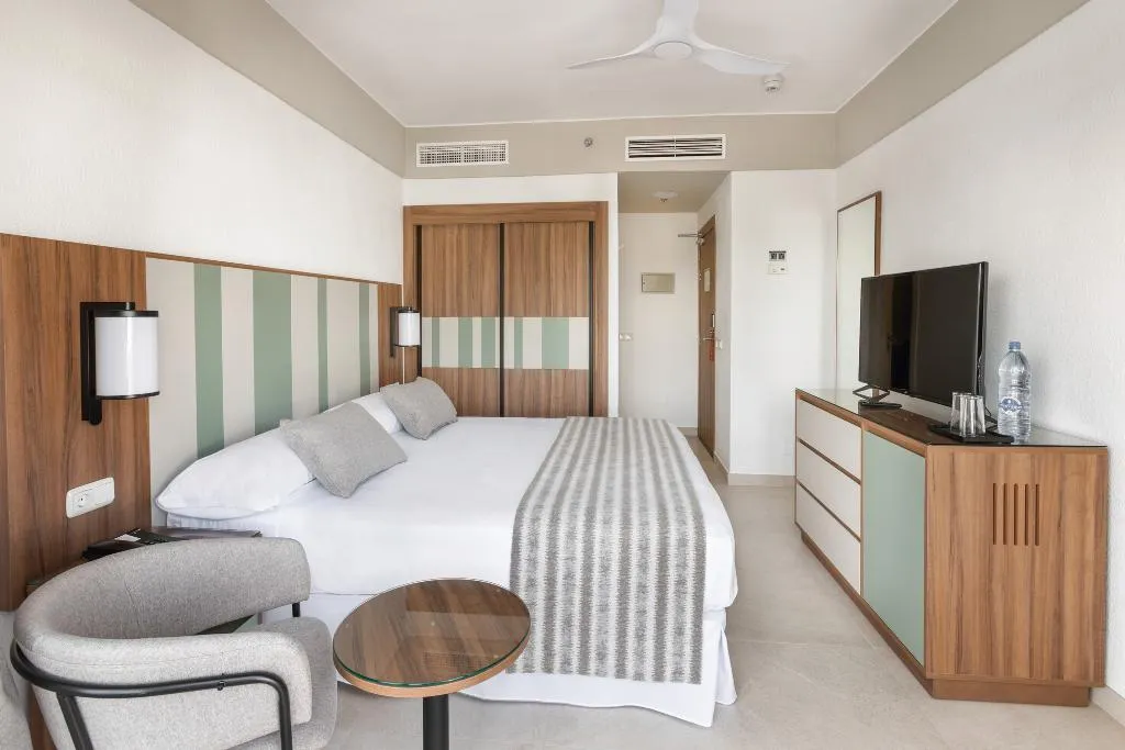 SINGLE SEA VIEW Room, Hotel Riu Paraiso Lanzarote - All Inclusive, Lanzarote