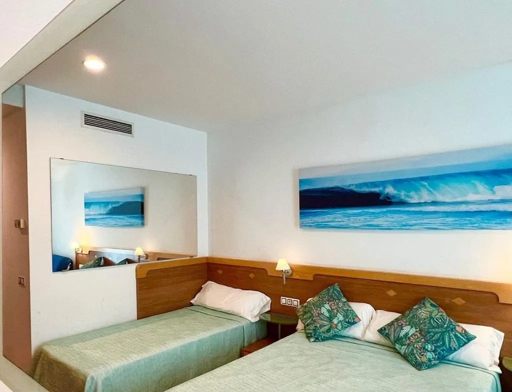 FAMILY ROOM STANDARD Room, Blaucel, Costa Brava